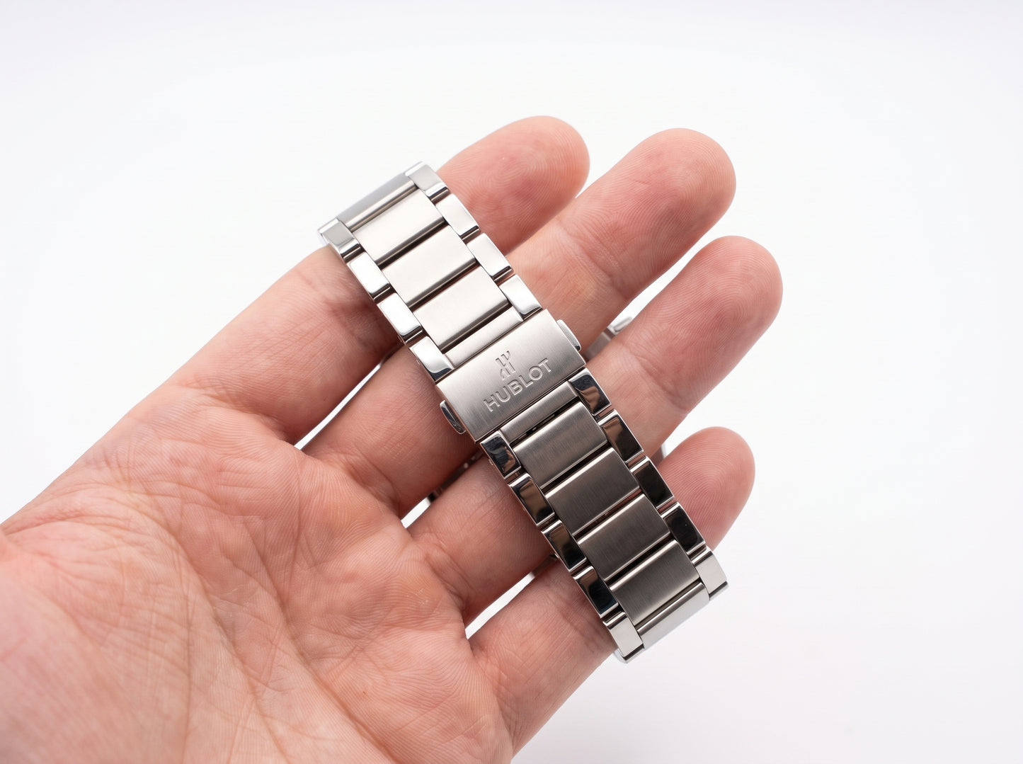 Open Heart Skeleton Dial Men's Watch with Geometric Steel Bracelet