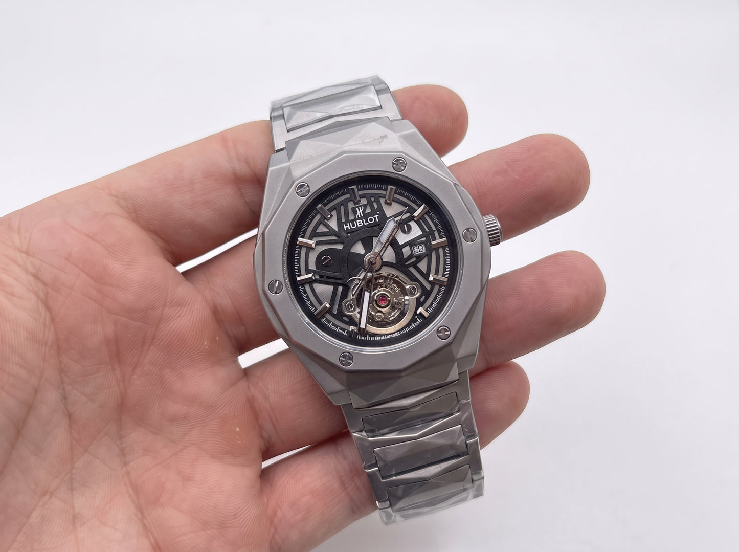 Open Heart Skeleton Dial Men's Watch with Geometric Steel Bracelet