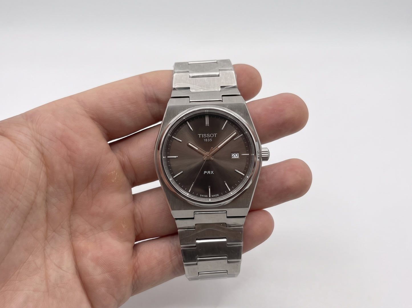 Swiss Made Men's Watch with Stainless Steel Bracelet & Date Window